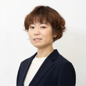 代表 <strong>福岡 愛</strong>